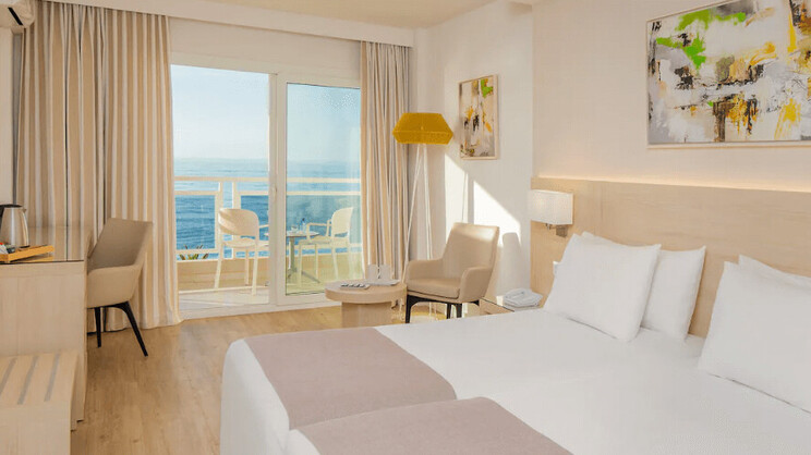 Premium Room Front Sea View 